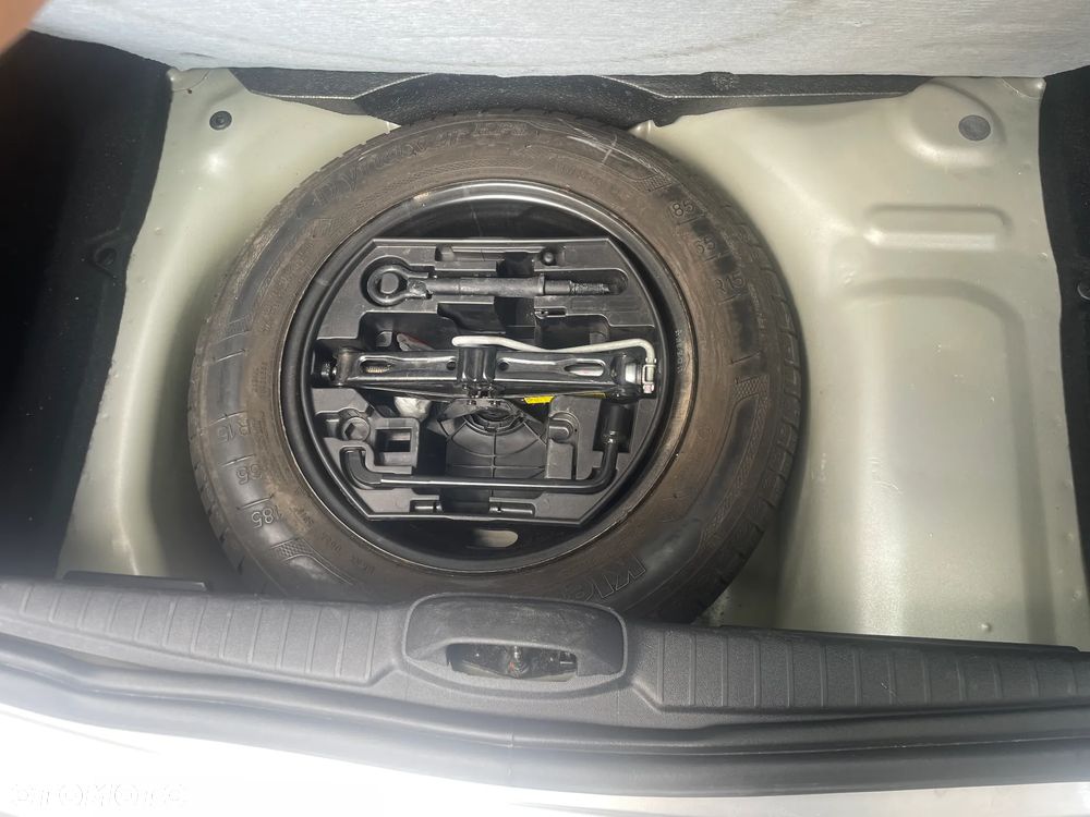 Peugeot 208 PureTech 68 Active - 13