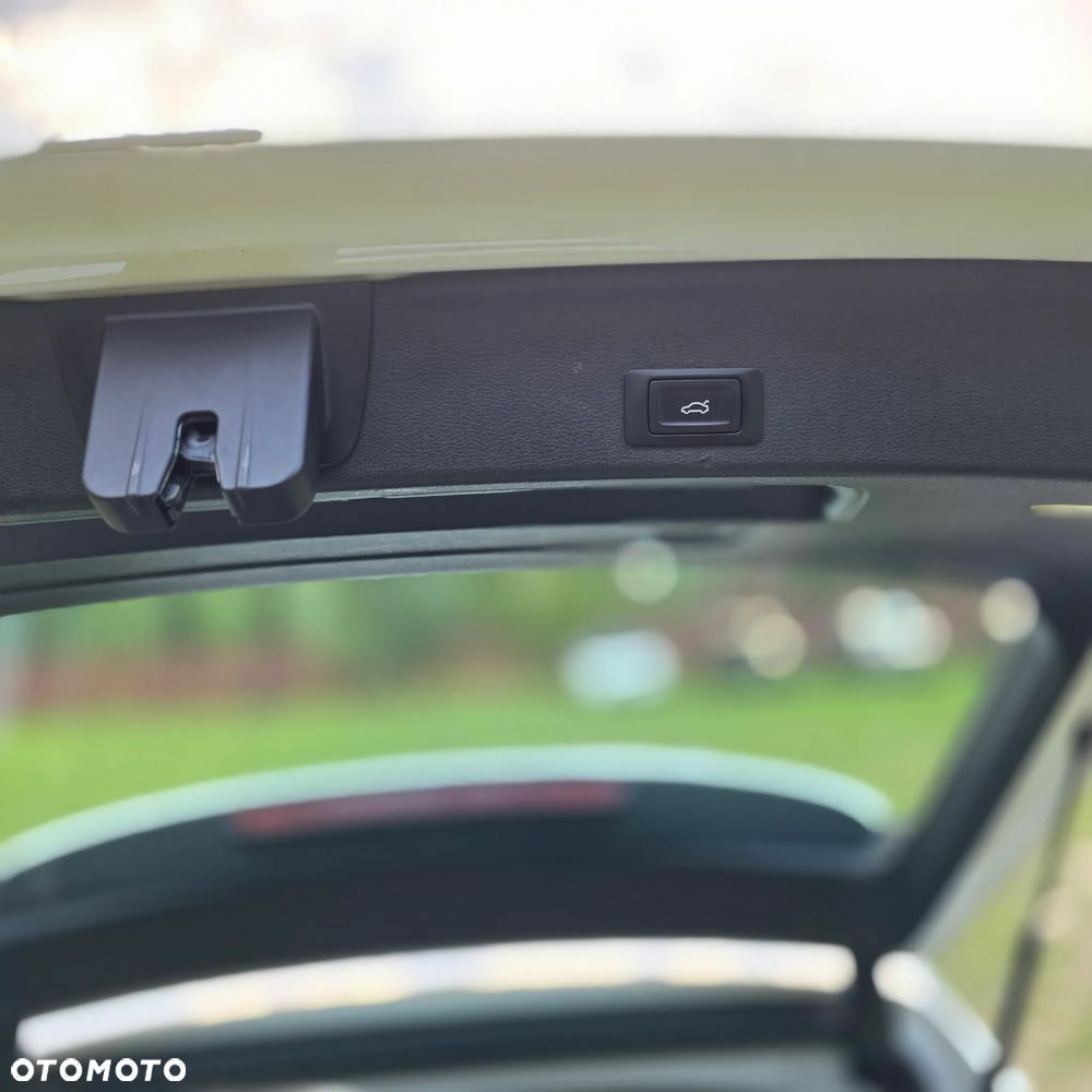 Audi A4 Avant 2.0 TDI quattro - 21