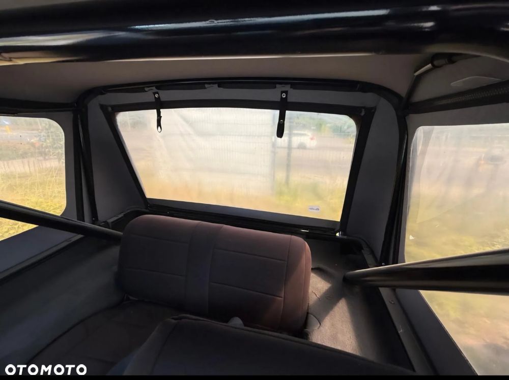 Jeep Wrangler - 25