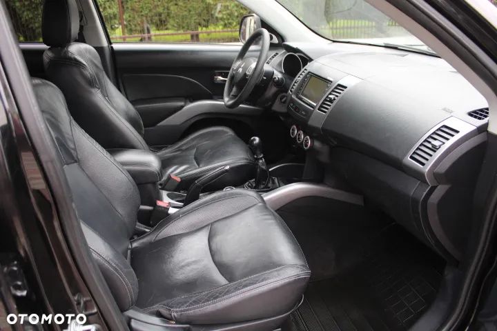 Mitsubishi Outlander 2.0 DID Instyle - 6