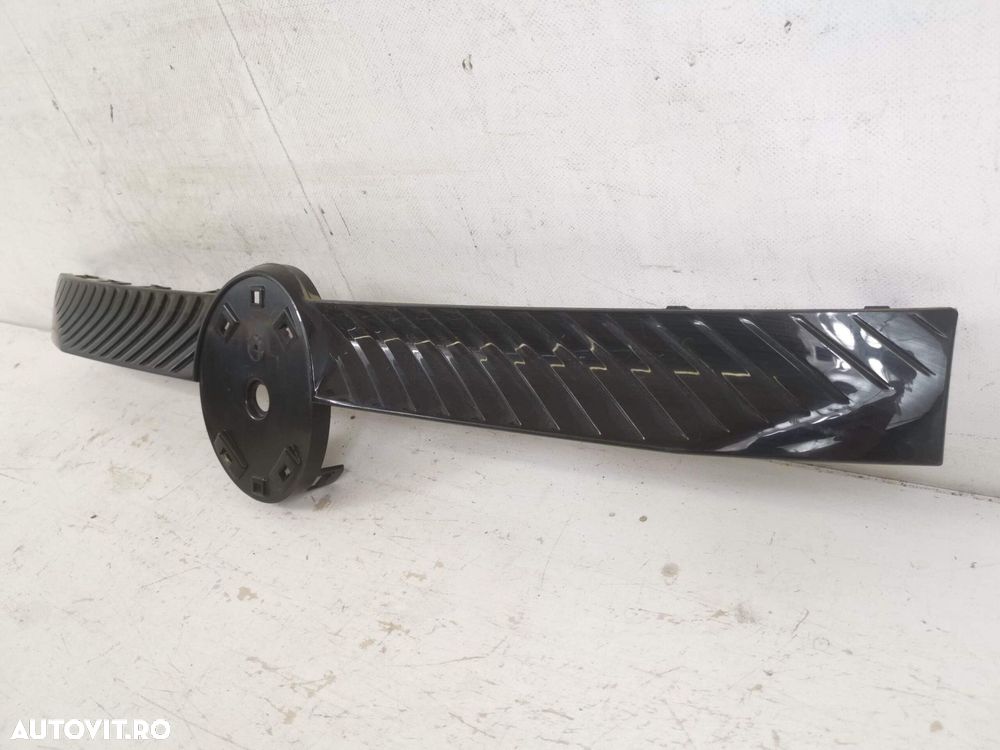 Ornament Grila Radiator Citroen C3 2024 2025 Original In Stare Buna - 3