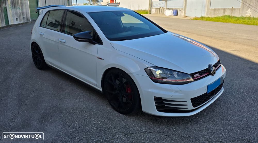 VW Golf GTI Performance BlueMotion DSG - 1