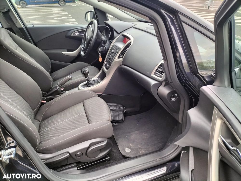 Opel Astra 1.7 CDTI DPF ecoFLEX Start/Stop 150 Jahre - 6
