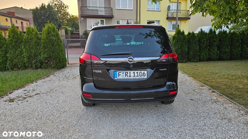 Opel Zafira - 24
