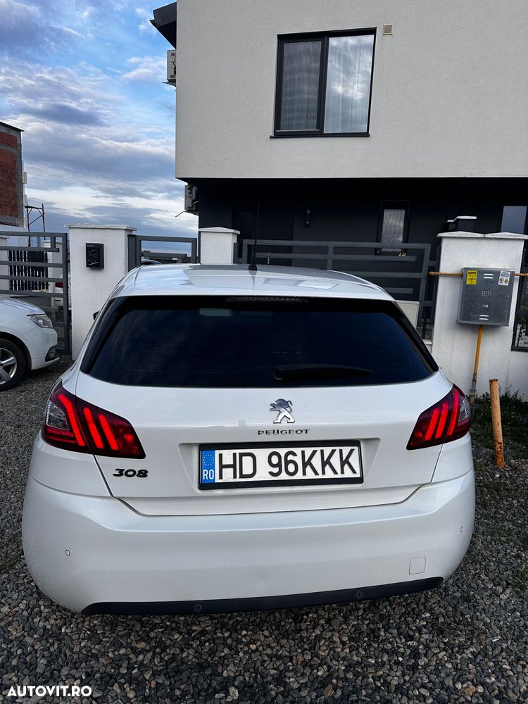 Peugeot 308 1.6 HDI FAP Access - 9