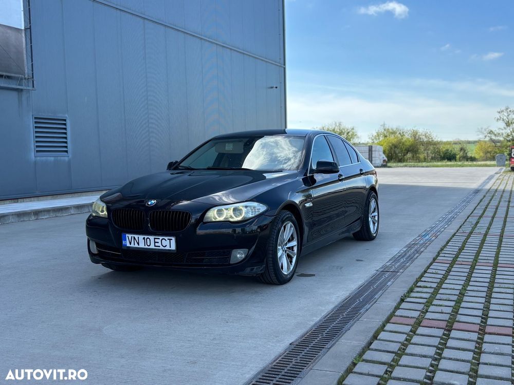 BMW Seria 5 525d Sport-Aut. - 13