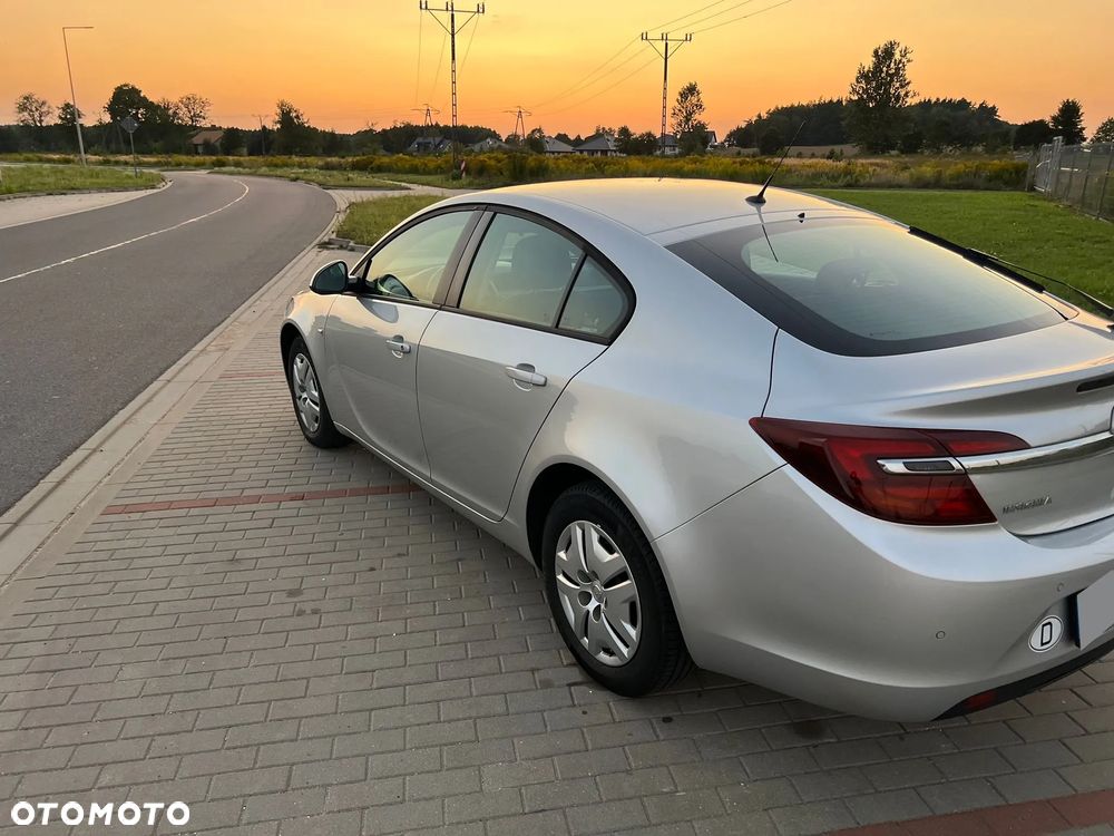 Opel Insignia 1.4 T Active S&S - 12