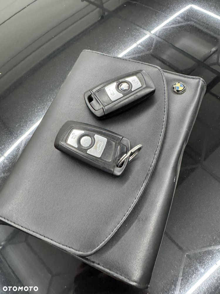 BMW Seria 3 318d - 35