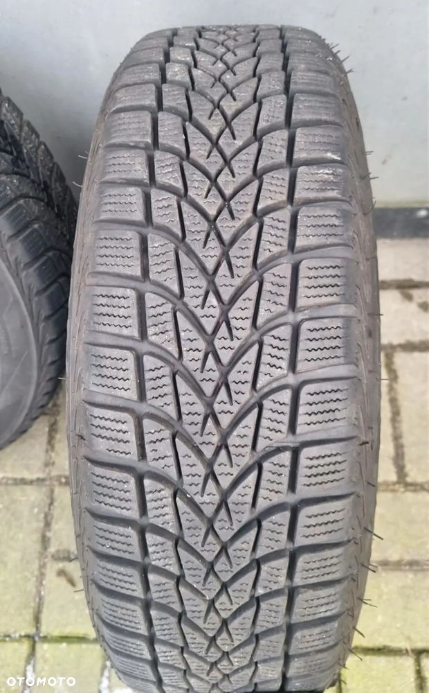 Opony zimowe z alu felgami R15  175/ 65 - 4