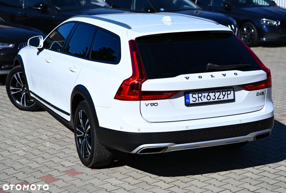 Volvo V90 Cross Country D4 AWD Pro - 34
