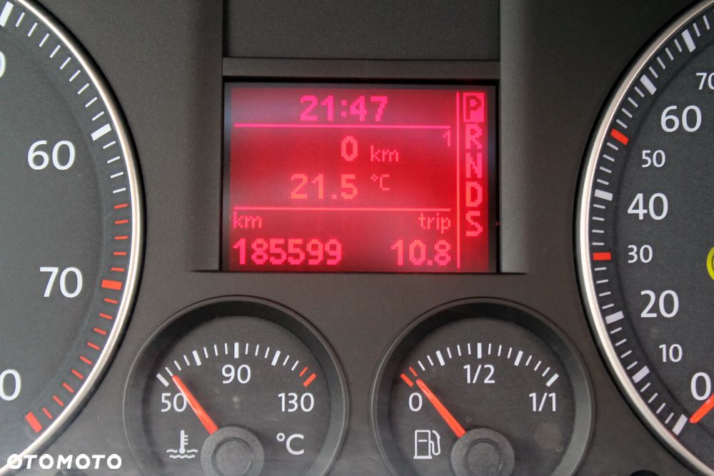 Volkswagen Touran 1.4 TSI DSG Comfortline - 16