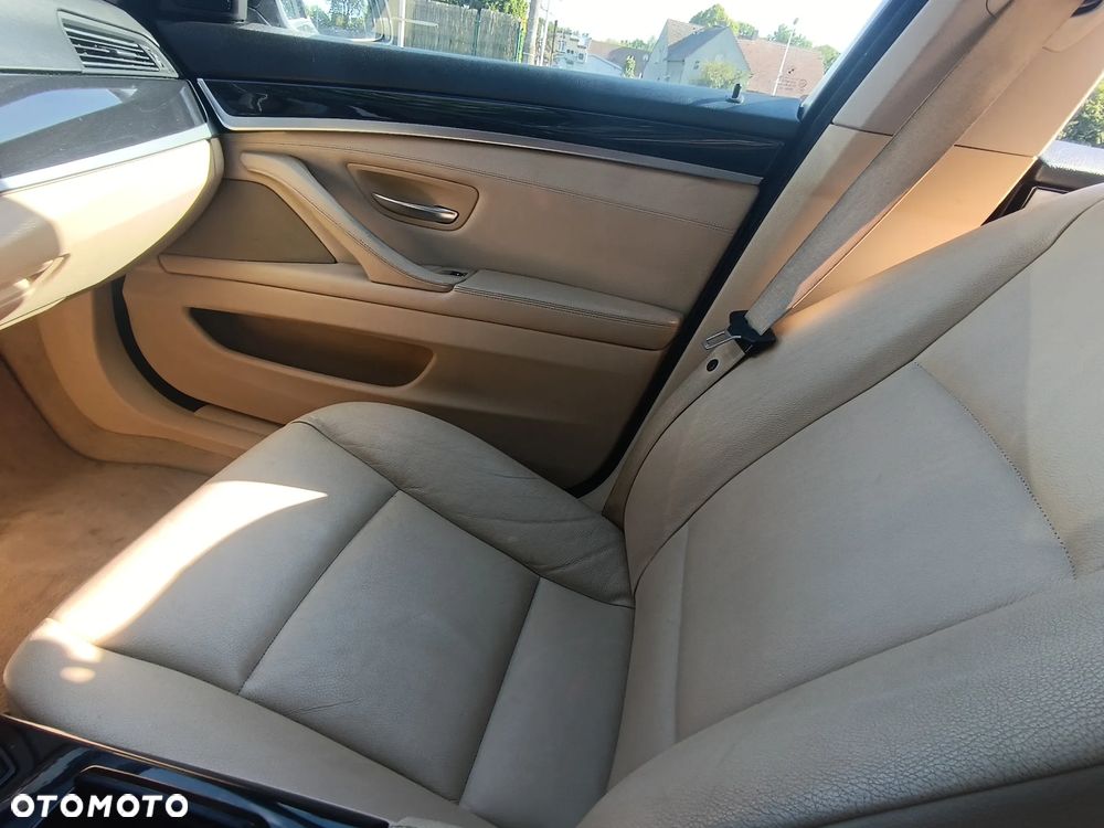 BMW Seria 5 520d Luxury Line - 21