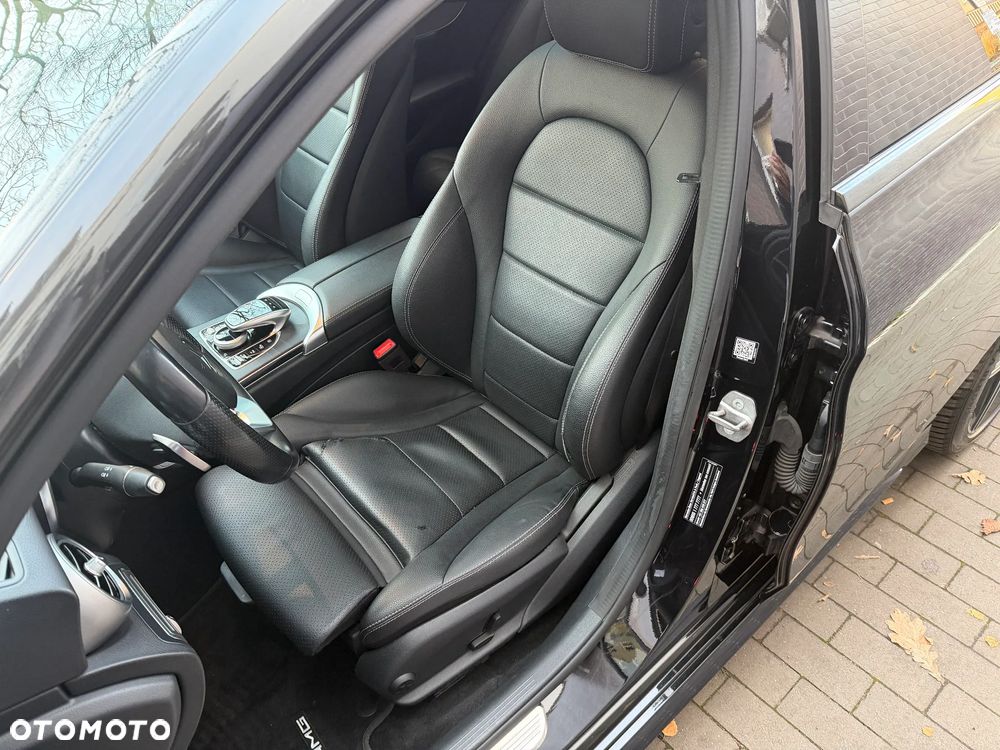 Mercedes-Benz Klasa C 200 9G-TRONIC AMG Line - 17