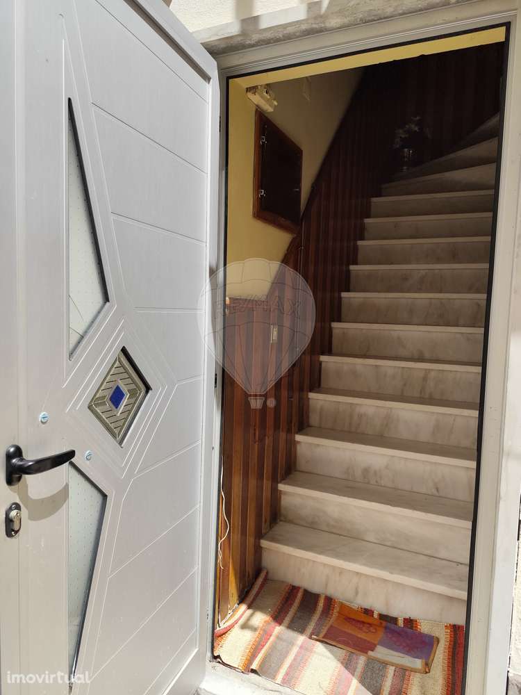 Apartamento T2 com Sotão situado no coração da Nazaré - Grande imagem: 5/27