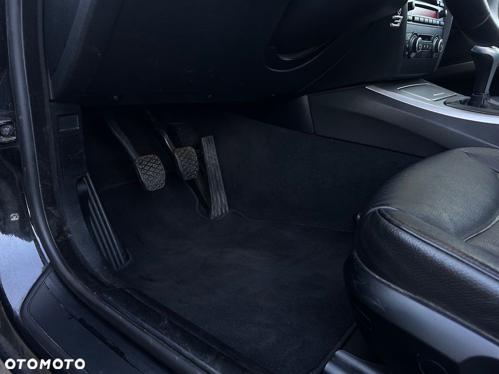 BMW Seria 3 318d - 12