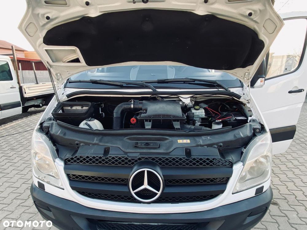 Mercedes-Benz SPRINTER - 29