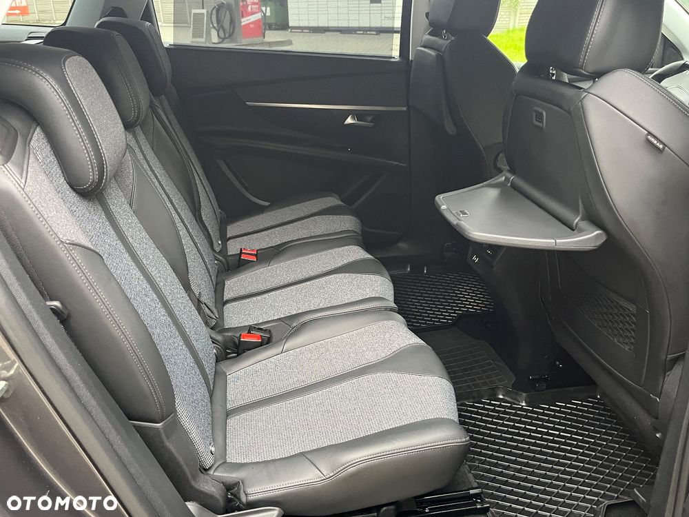 Peugeot 5008 BlueHDi 130 Allure - 16