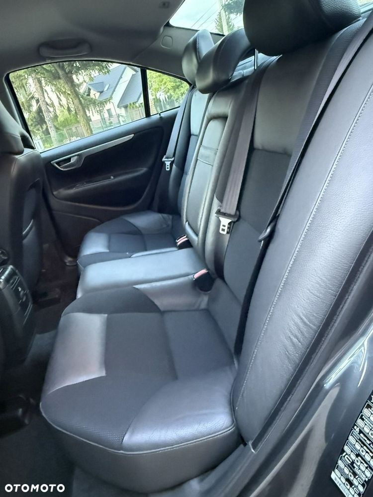 Volvo S60 - 6