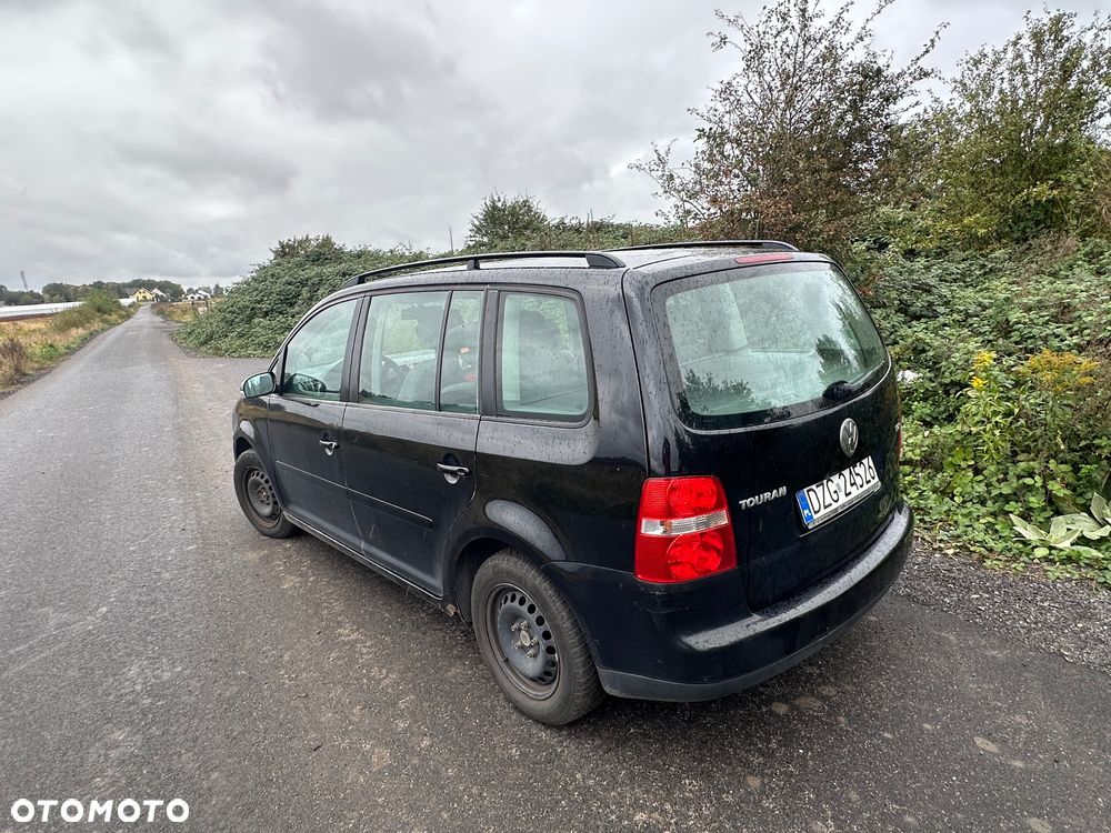 Volkswagen Touran 1.9 TDI Conceptline - 8