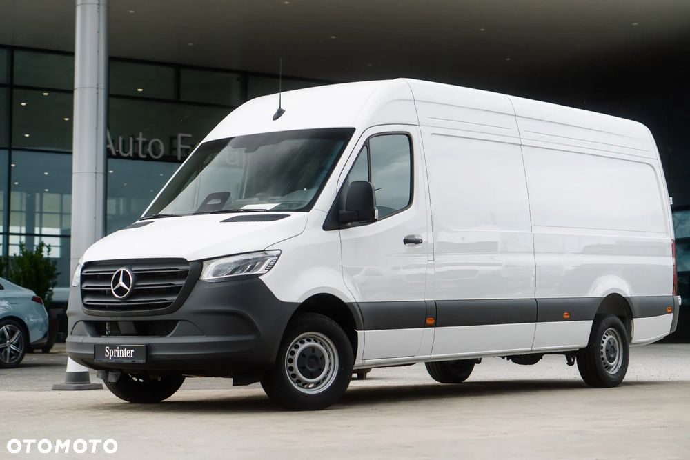 Mercedes-Benz Sprinter - 2