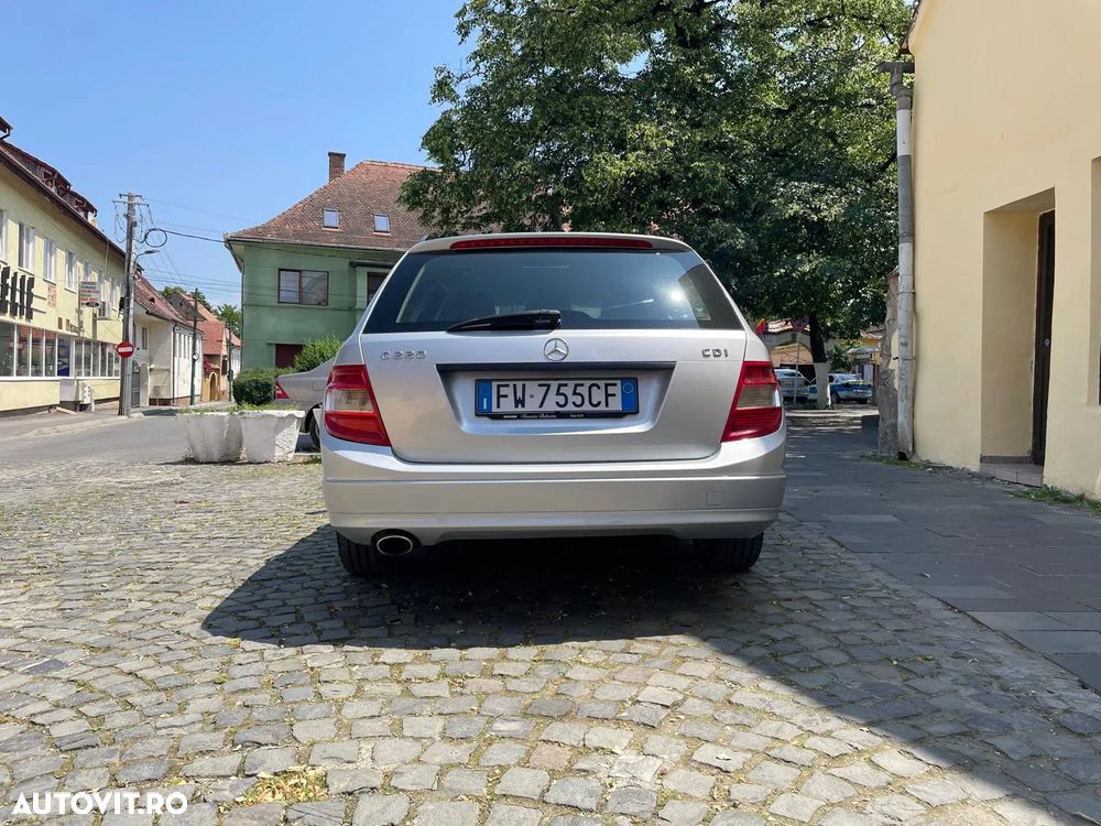 Mercedes-Benz C 220 CDI DPF - 4