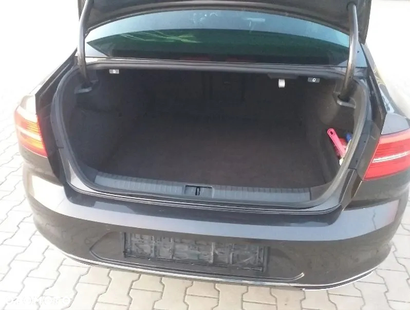 Volkswagen Passat 2.0 TDI Bi-Turbo BMT 4Mot Highline DSG - 18
