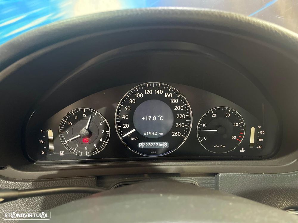 Mercedes-Benz CLK 220 CDi Avantgarde Aut. - 36