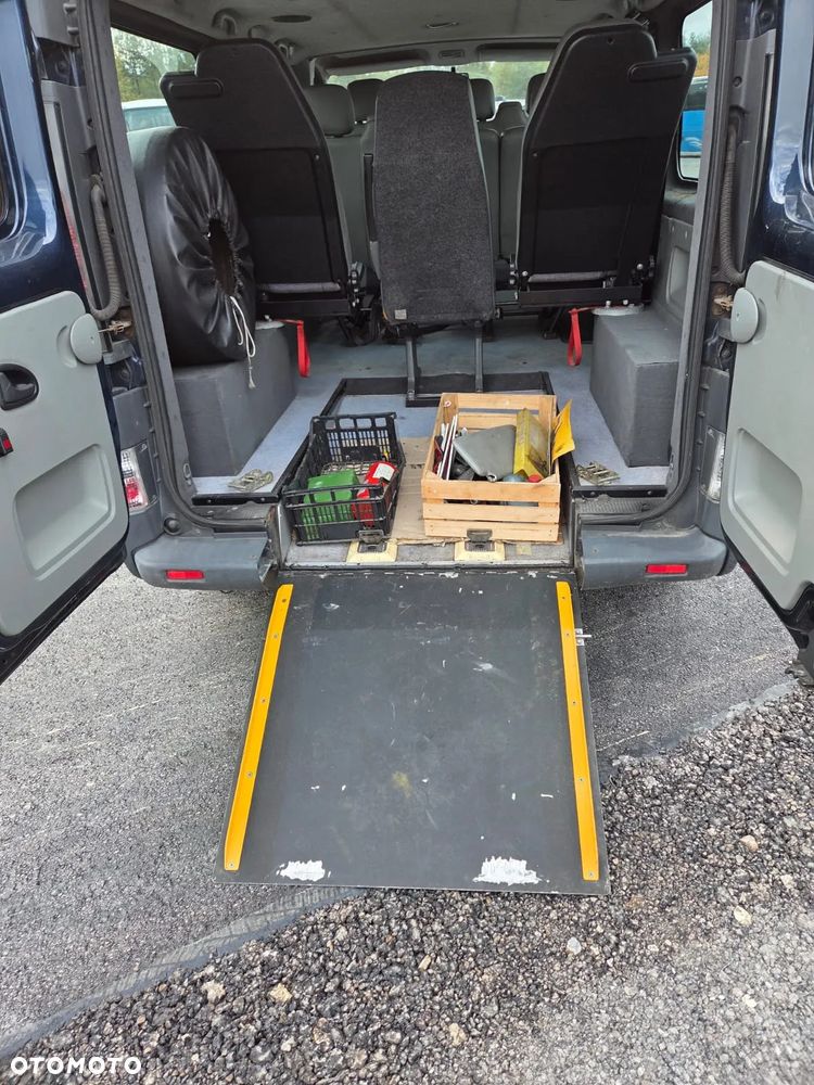 Renault Trafic - 11