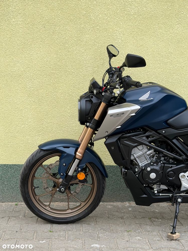 Honda CB - 25