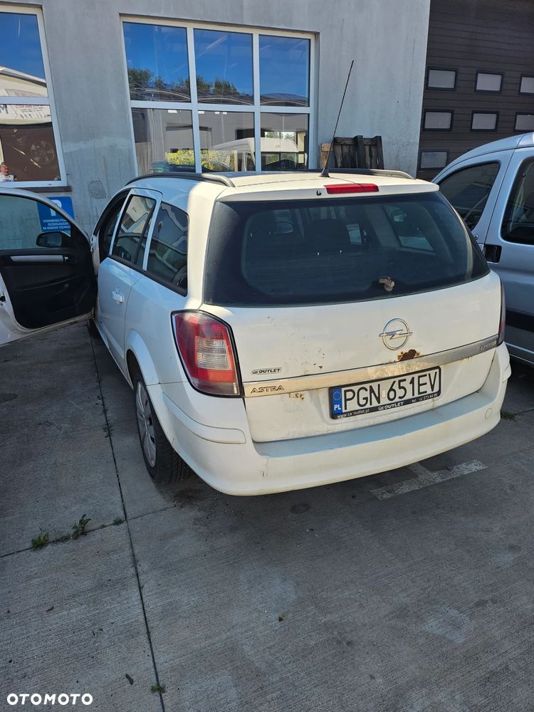 Opel Astra 1.7 CDTI - 4