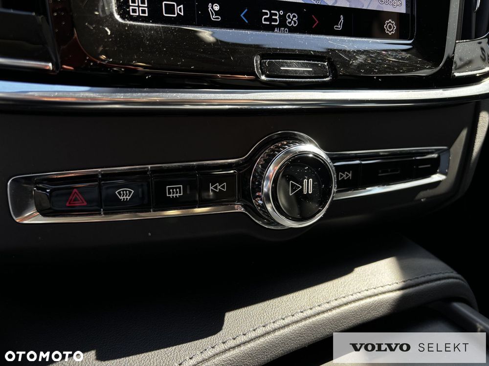 Volvo V90 Cross Country - 18