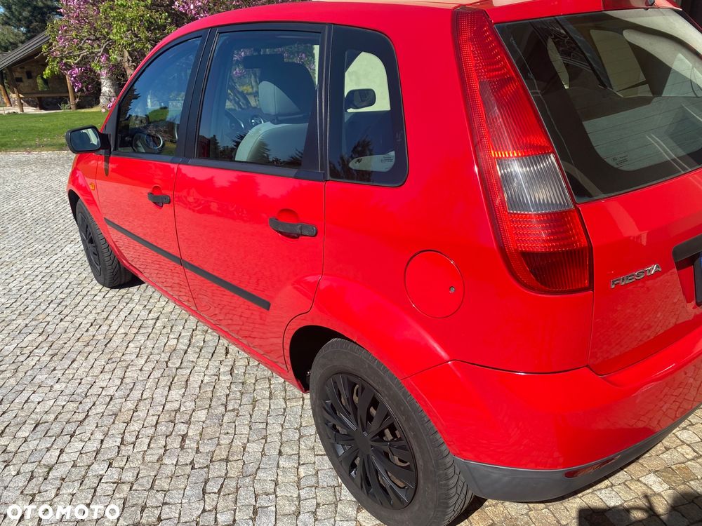 Ford Fiesta ver-1-3 - 5