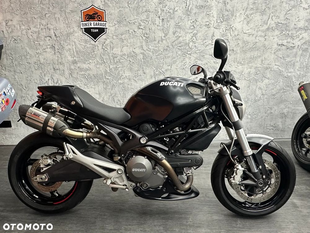 Ducati Monster - 1