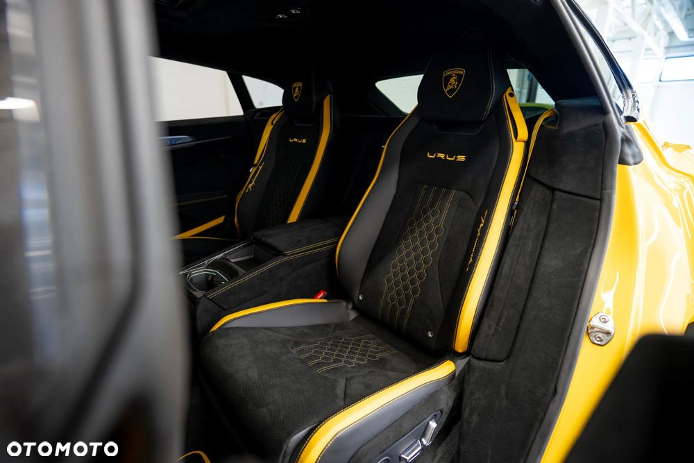 Lamborghini Urus - 15