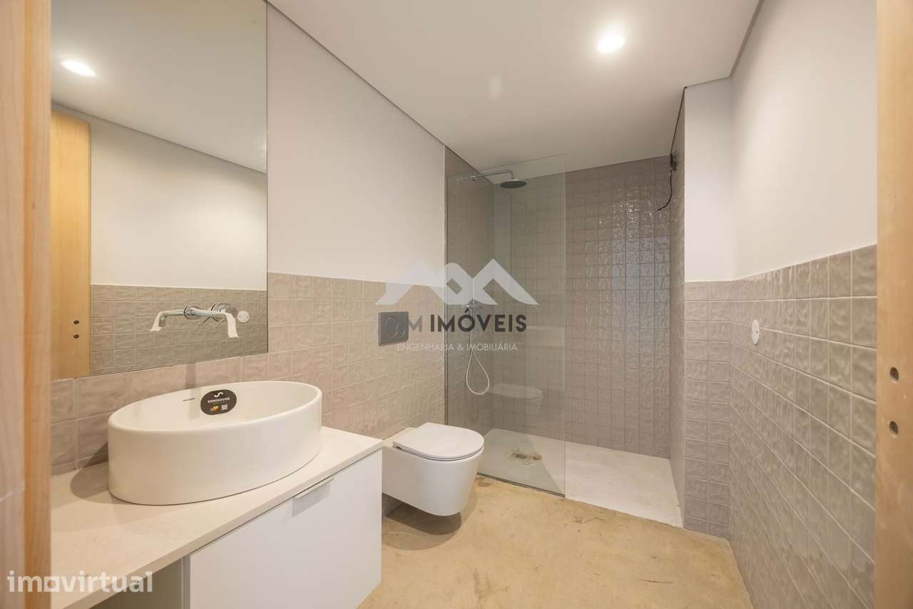 Apartamento T1 |  Varanda | Reabilitado | Lordelo Ouro | Rio Douro - Grande imagem: 5/28