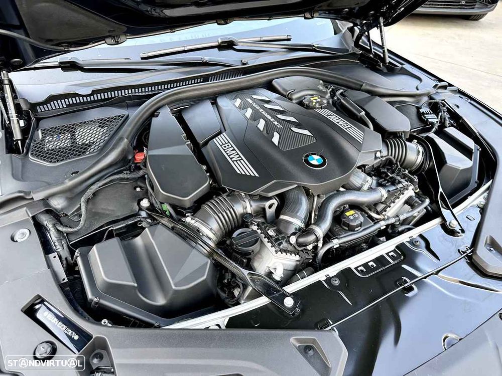 BMW M850i xDrive - 36