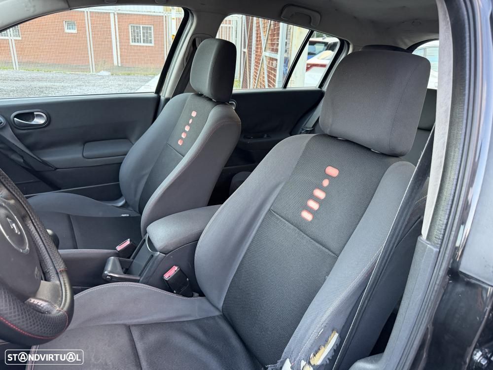 Renault Mégane 1.5 dCi Dynamique - 9