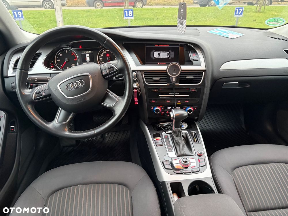 Audi A4 Avant 2.0 TDI DPF clean diesel multitronic S line Sportpaket - 6