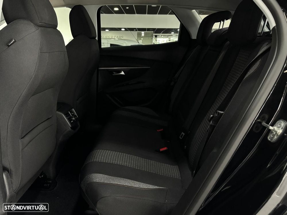 Peugeot 3008 1.6 BlueHDi Style EAT6 - 7