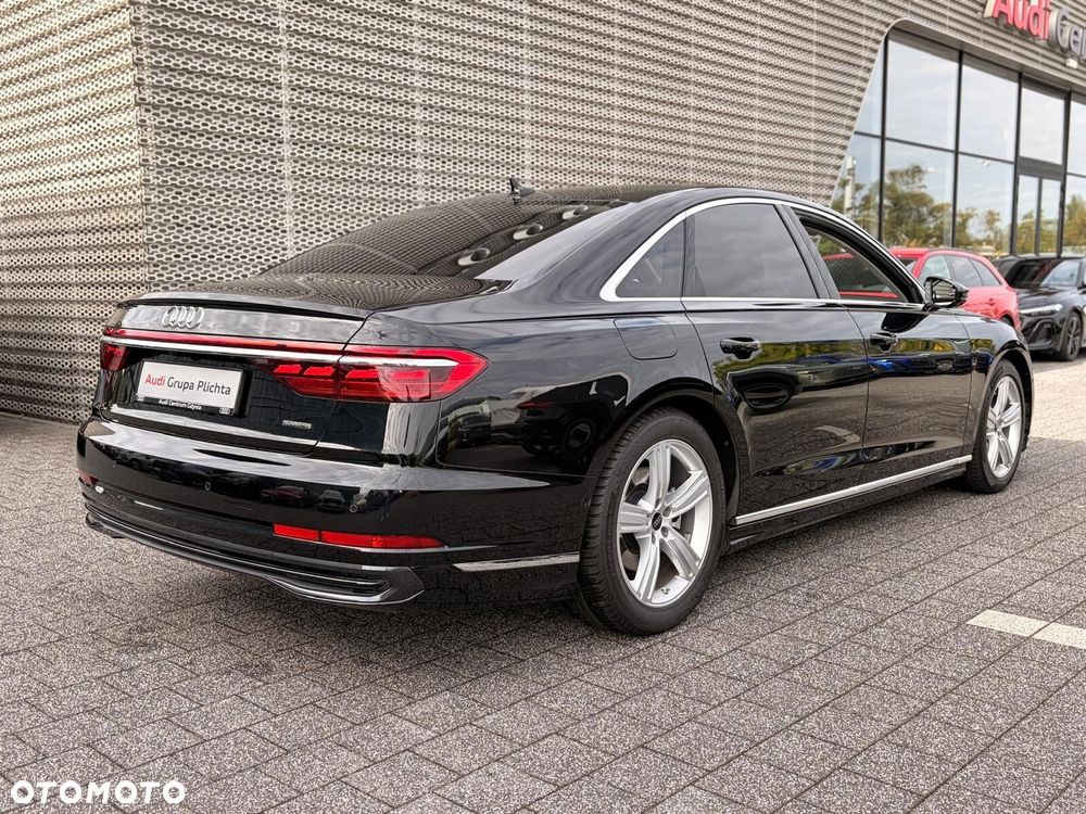 Audi A8 - 12