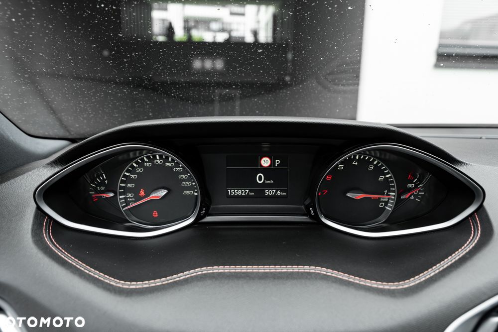 Peugeot 308 1.2 PureTech GT S&S EAT8 - 28