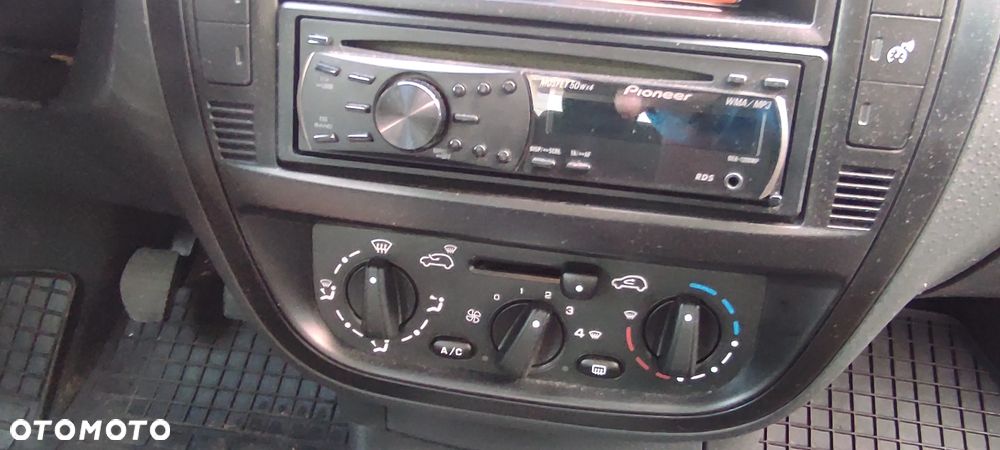 Citroën C3 1.1i Impress - 14