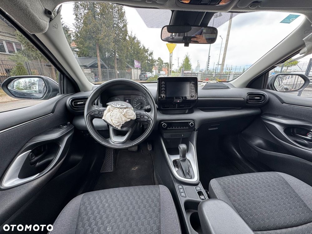 Toyota Yaris Hybrid 1.5 Style - 17