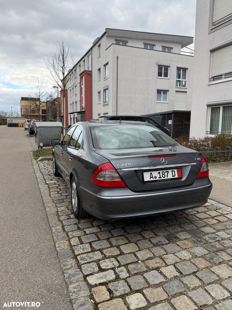 Mercedes-Benz E 220 CDI Automatik Elegance DPF - 4