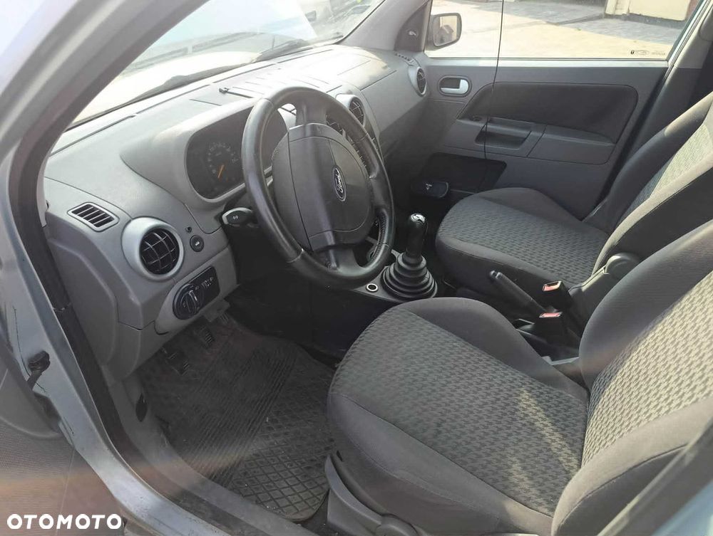 Ford Inny - 4