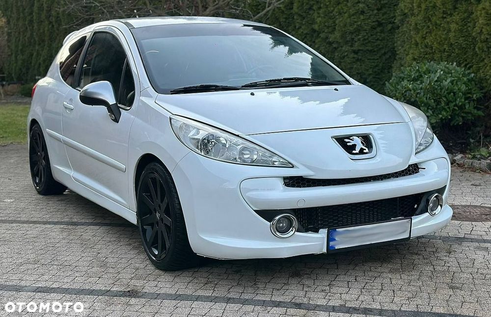 Peugeot 207 RC - 2