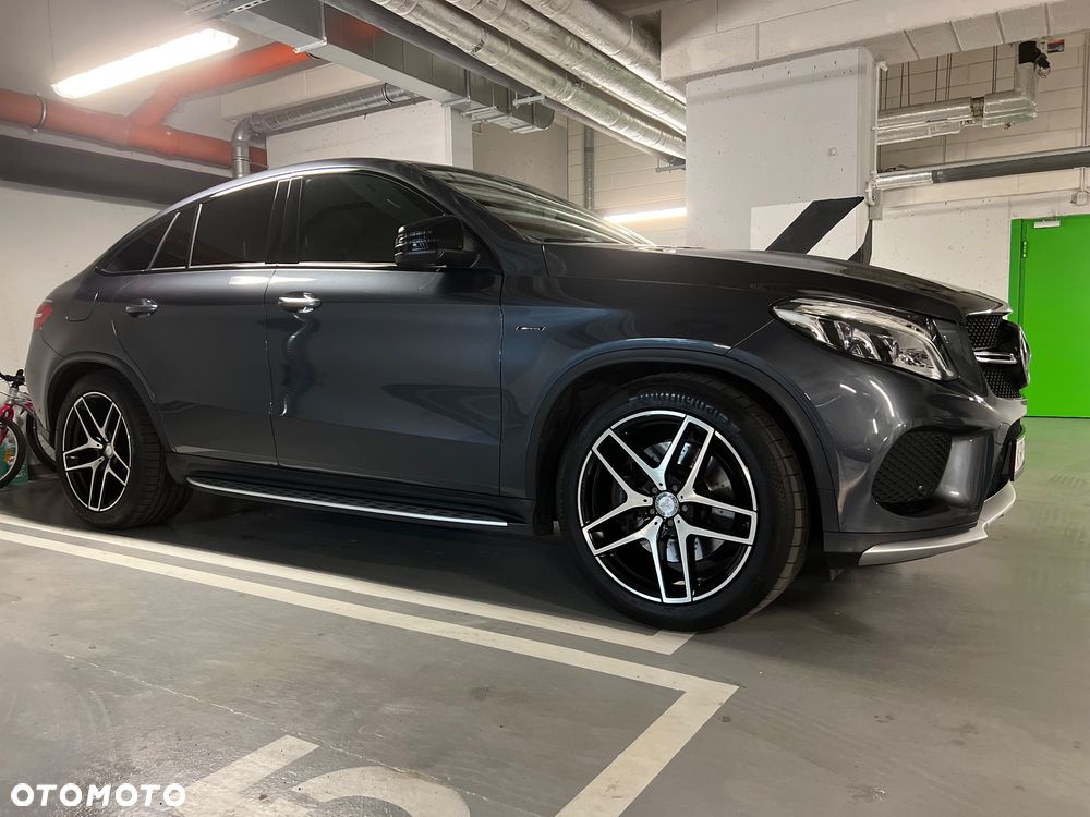 Mercedes-Benz GLE 450 AMG 4-Matic - 11