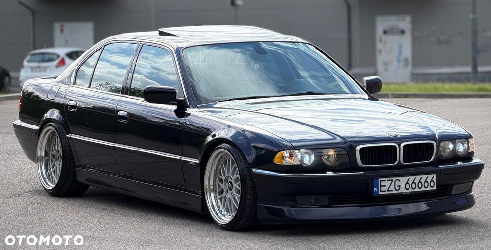 BMW Seria 7 - 2