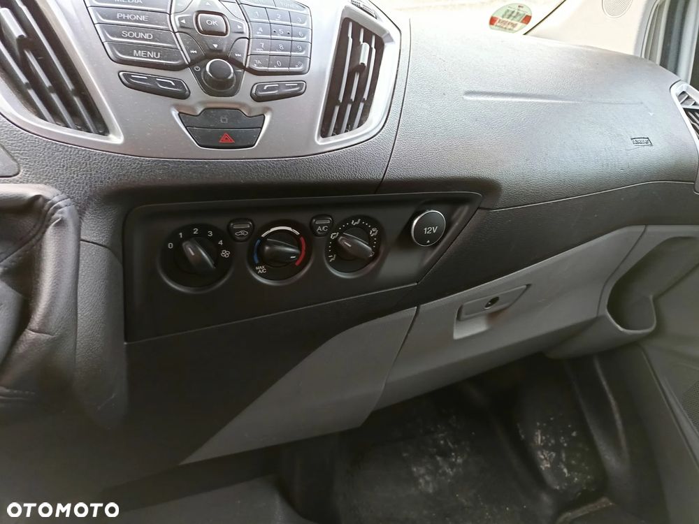 Ford Transit Custom 290 L2H1 Limited - 12