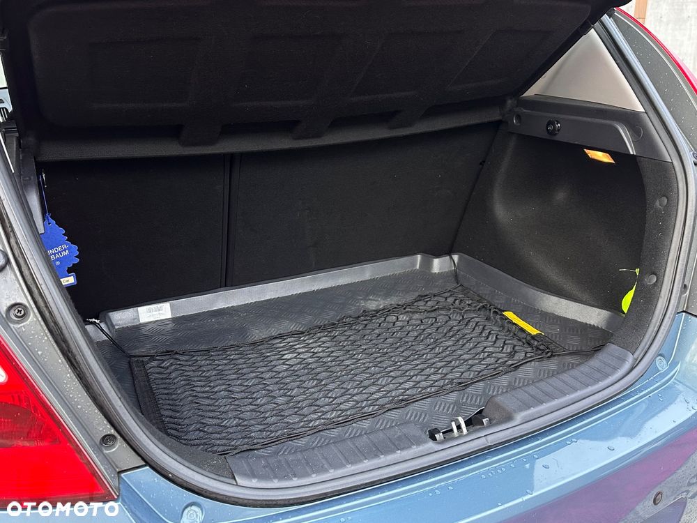 Hyundai i30 1.6 Premium - 18